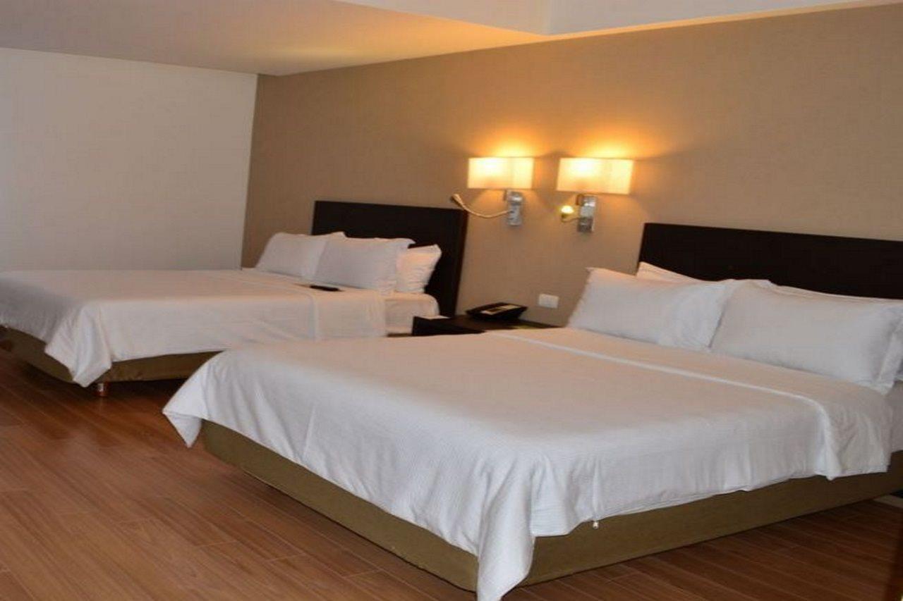 Tlalnepantla de Baz Fiesta Inn Tlalnepantla מראה חיצוני תמונה